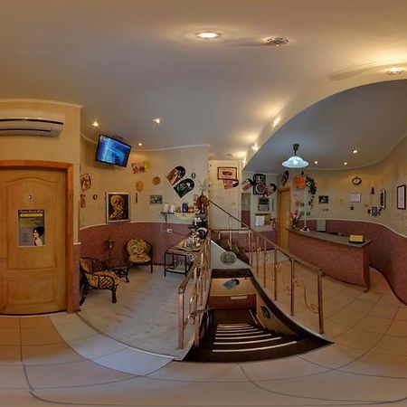 Yellowunlimited Hotel Charkov Buitenkant foto