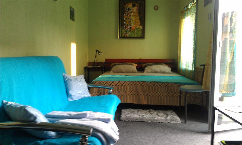 Yellowunlimited Hotel Charkov Buitenkant foto