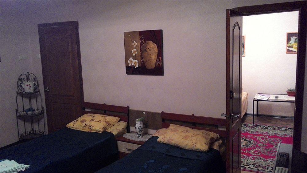 Yellowunlimited Hotel Charkov Buitenkant foto