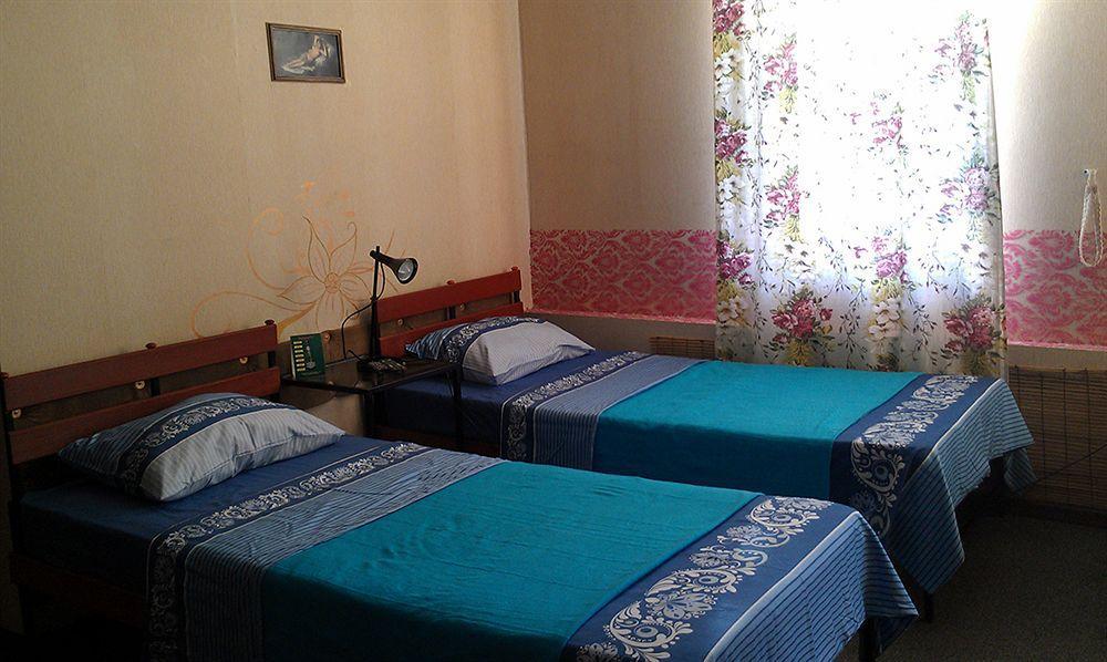 Yellowunlimited Hotel Charkov Buitenkant foto